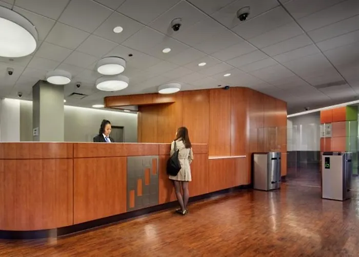 Corporate Suites Network - 555 W. Madison Apartahotel Chicago