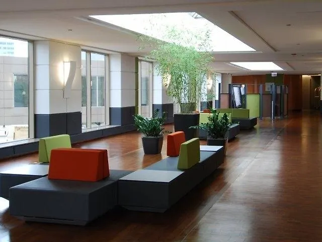 Apartahotel Corporate Suites Network - 555 W. Madison